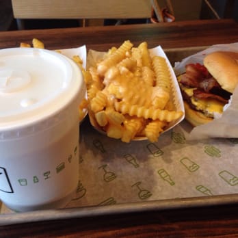 Shake Shack Buckhead - Burgers Near Me - Atlanta, Georgia Shake Shack Buckhead - Burgers Near Me - Atlanta, Georgia
