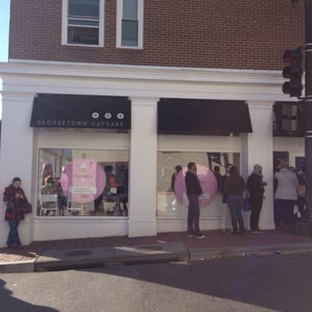 Georgetown Cupcake - Cupcakes Near Me - Washington, DC, District of Columbia