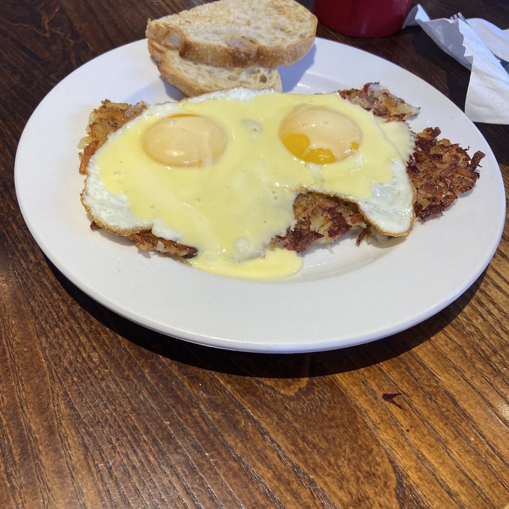 Famous Toastery - Eggs and hashbrowns - Breakfast & Brunch Near Me - Charlotte, North Carolina Famous Toastery - Eggs and hashbrowns - Breakfast & Brunch Near Me - Charlotte, North Carolina