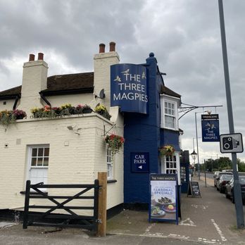 Three Magpies - Cute exterior - Pubs Near Me - Hounslow, XGL Three Magpies - Cute exterior - Pubs Near Me - Hounslow, XGL