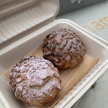 AlimamaTea - (L) Boba milk Tea Cream Puff (R) Vietnamese Coffee Boba Cream Puff - Desserts Near Me - New York, New York