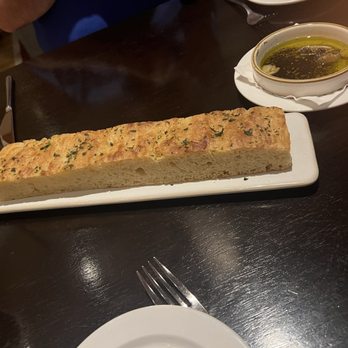 Copperleaf Restaurant & Bar - Focaccia bread - New American Near Me - SeaTac, Washington