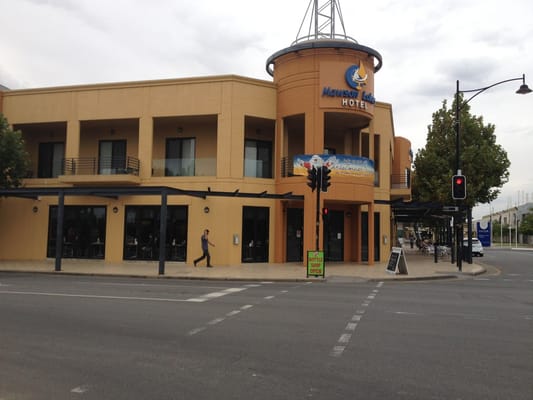 Mawson Lakes Hotel by null