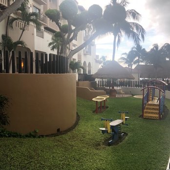 Fiesta Americanas Villas - Kid play area - Hotels Near Me - Cancún, ROO