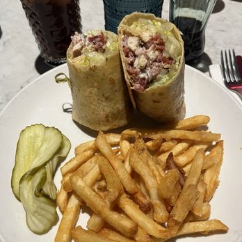 360 brunch house - Chicken Bacon Ranch Wrap - Breakfast & Brunch Near Me - Dallas, Texas