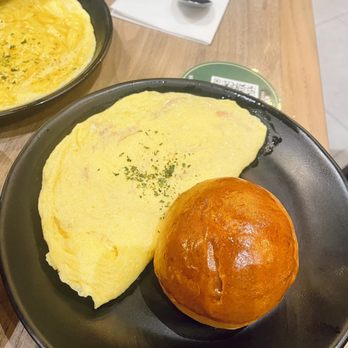 Good Catch Bar & Café - Hong Kong Style Cafe Near Me - Toronto, Ontario