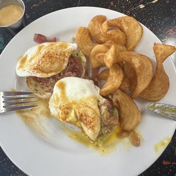 Caffe Latte Restaurant - Sorry couldn't wait, auburn Benedict with an extra side of hollandaise sauce, which no one can compare to the flavor of that - Coffee & Tea Near Me - Sacramento, California Caffe Latte Restaurant - Sorry couldn't wait, auburn Benedict with an extra side of hollandaise sauce, which no one can compare to the flavor of that - Coffee & Tea Near Me - Sacramento, California