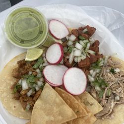 La Chalupa Food Truck