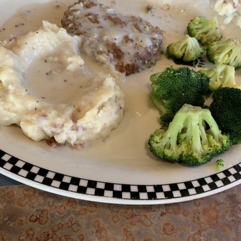Black Bear Diner Vallejo - mini Chicken Fried Steak (560 cals.). Just the right size - American Near Me - Vallejo, California Black Bear Diner Vallejo - mini Chicken Fried Steak (560 cals.). Just the right size - American Near Me - Vallejo, California