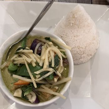 Chilli Thai - Green Curry w/fried tofu - Thai Near Me - Carrollton, Texas