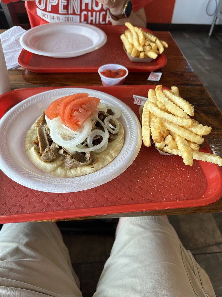 THE DOG HUB Updated September 2024 14 Photos & 30 Reviews 134 May