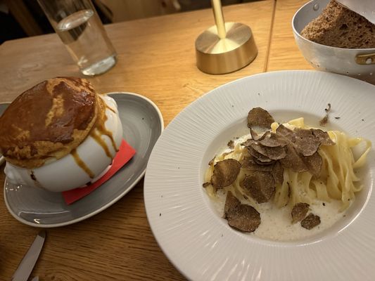 Weinhaus Neuner by null