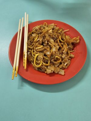 Outram Park Fried Kway Teow Mee (#02-17) by null