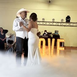 Multi-Mixxez Mobile D. J - Dancing in the clouds service