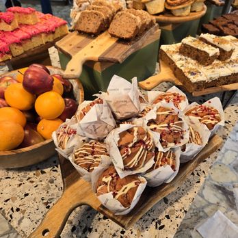 Serpentine Bar & Kitchen - Baked goods - Modern European Near Me - London, XGL Serpentine Bar & Kitchen - Baked goods - Modern European Near Me - London, XGL