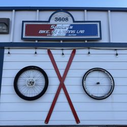 Spider's Bike, Ski & Tennis Lab - Spider's Bike, Ski & Tennis Lab