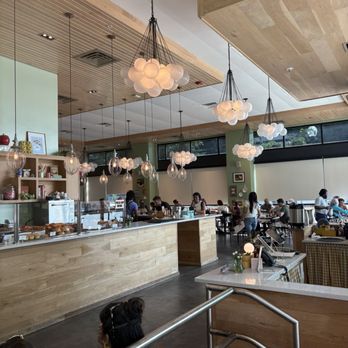 Willa Jean - Bakeries Near Me - New Orleans, Louisiana