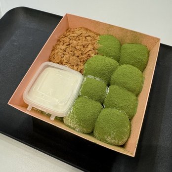 Sunny Tea Studio - Matcha mochi box - Shaved Ice Near Me - Fullerton, California
