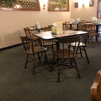 Roberto's Pizza and Restaurant - Dining area - Salad Near Me - Pocono Summit, Pennsylvania Roberto's Pizza and Restaurant - Dining area - Salad Near Me - Pocono Summit, Pennsylvania