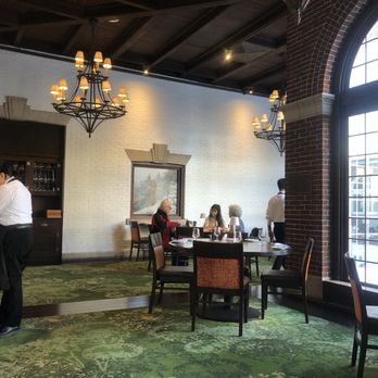 American Bounty Restaurant - New American Near Me - Hyde Park, New York