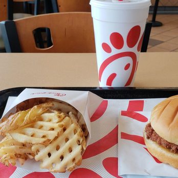 Chick-fil-A - Number 1 combo - Fast Food Near Me - Orange Park, Florida