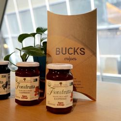 Organic Fruit Spreads for sale retail or on have with a crêpe