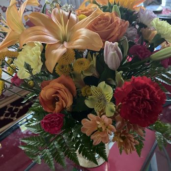 Hills Floral - Florists Near Me - St. Paul, Minnesota Hills Floral - Florists Near Me - St. Paul, Minnesota