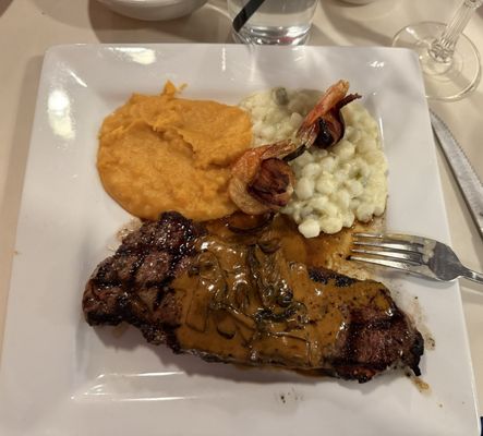 Cancun Grill by null
