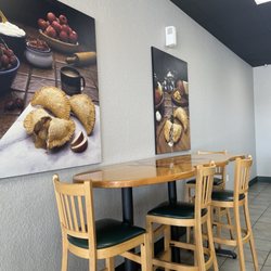 Mr Empanada - Seating area