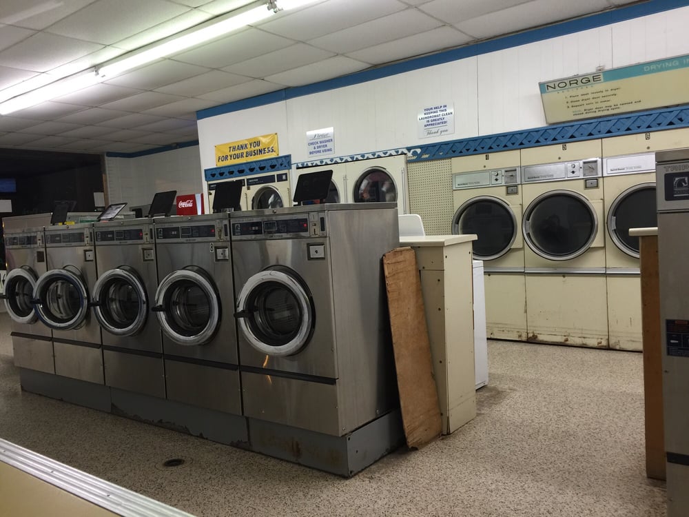 FOREST PARK LAUNDROMAT Updated October 2024 1506 E Park Ave