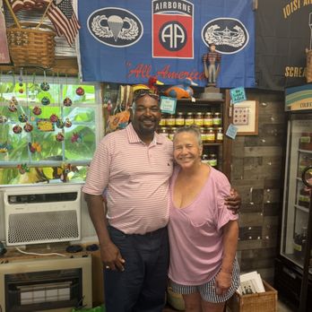 Beech Spring Gift Shop - A feel of home! - Gift Shops Near Me - Sperryville, Virginia