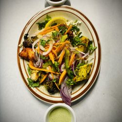 Curry Leaves Indian Cuisine - Tandoori mix platter.
