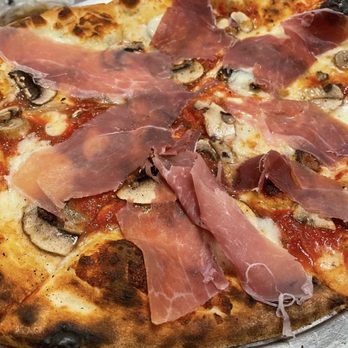 V Pizza - Paolo Pizza - Pizza Near Me - Orlando, Florida