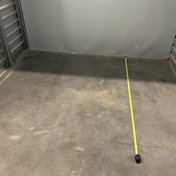 Extra Space Storage - Falsely advertised as a 10'x8' unit. Unit measures a few inches shy of 10' (fine) and a full foot shorter, 7' to the door (not OK). - Self Storage Near Me - San Jose, California