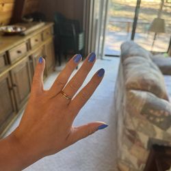 Sassy Nails & Spa - Gel manicure