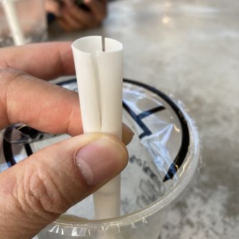 Top Tea + Espresso - Biodegradable straws are easily cracked - Bubble Tea Near Me - Honolulu, Hawaii Top Tea + Espresso - Biodegradable straws are easily cracked - Bubble Tea Near Me - Honolulu, Hawaii