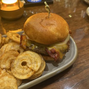 Proof on Washington - Bourbon burger - Whiskey Bars Near Me - Berkeley Springs, West Virginia Proof on Washington - Bourbon burger - Whiskey Bars Near Me - Berkeley Springs, West Virginia
