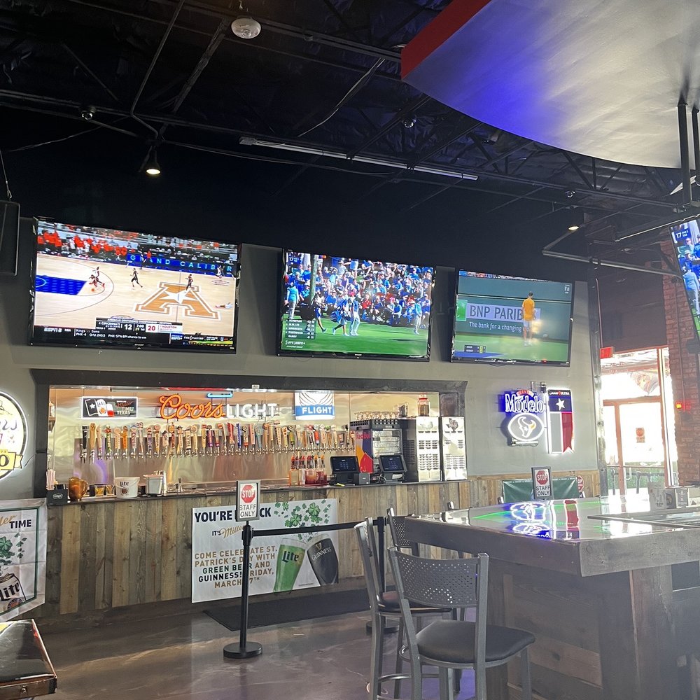 Texas Huddle - Chicken Wings Near Me - Webster, Texas