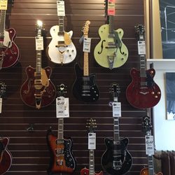 Gray Dog Guitars