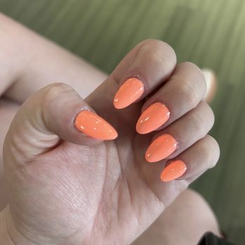 Gloss Nail Spa - Side walls were filed down when I asked her not to - Nail Salons Near Me - Pasadena, California Gloss Nail Spa - Side walls were filed down when I asked her not to - Nail Salons Near Me - Pasadena, California