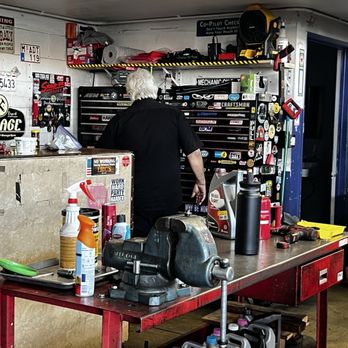 Eric's Auto Repair - Auto Repair Near Me - North Hollywood, California Eric's Auto Repair - Auto Repair Near Me - North Hollywood, California