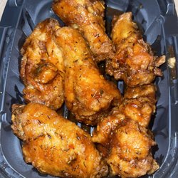 Wings Over Boston - Jamaican jerk sauce 6 piece, 6 Wings.