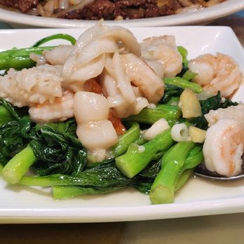 Original Triple Crown Restaurant - Chinese Near Me - Chicago, Illinois Original Triple Crown Restaurant - Chinese Near Me - Chicago, Illinois