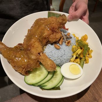 Damansara - Fried chicken nasi Lemak - Malaysian Near Me - San Francisco, California Damansara - Fried chicken nasi Lemak - Malaysian Near Me - San Francisco, California