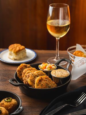 Poogan's Porch by null