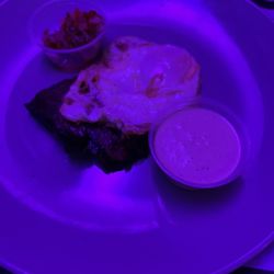 And that's what you call brunch. Was not expecting that lil bit of food. Sent it back. Not worth it