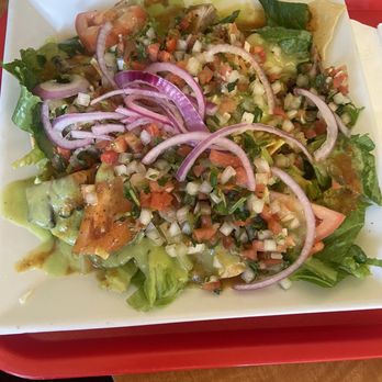 La Taquiza Restaurant - California Salad with Chicken - Mexican Near Me - South Gate, California