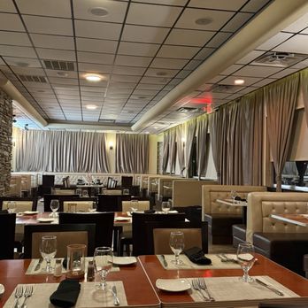 41 Bistro - The main dining room room - Wine Bars Near Me - Fort Myers, Florida