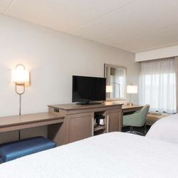 Hampton Inn Bloomington - Guest room