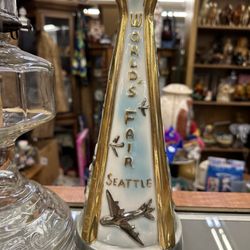 Carson Antiques and Collectibles Mall 